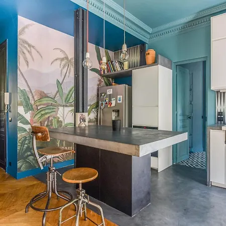 Apartment Wonderful Flat 10 Min Away From The Champs Elysees - - Welkeys